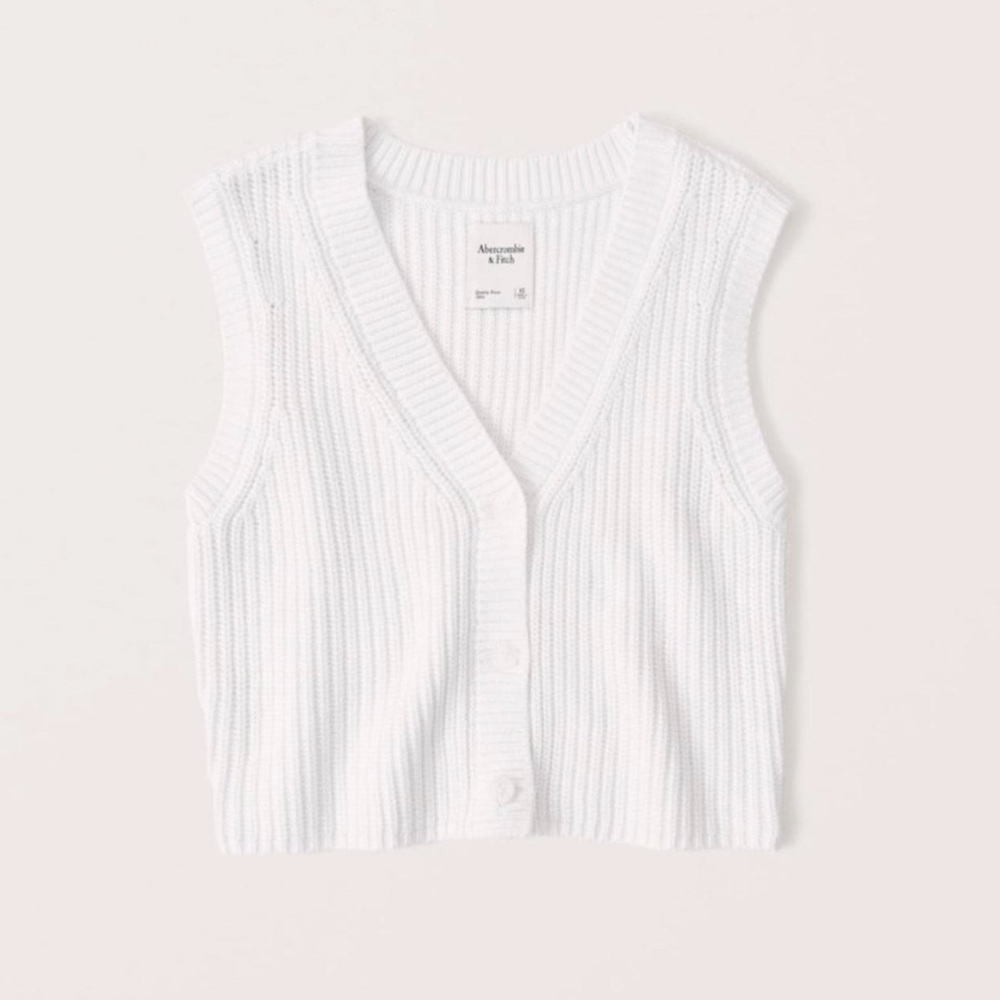 Abercrombie and fitch button up cable knit sweater vest